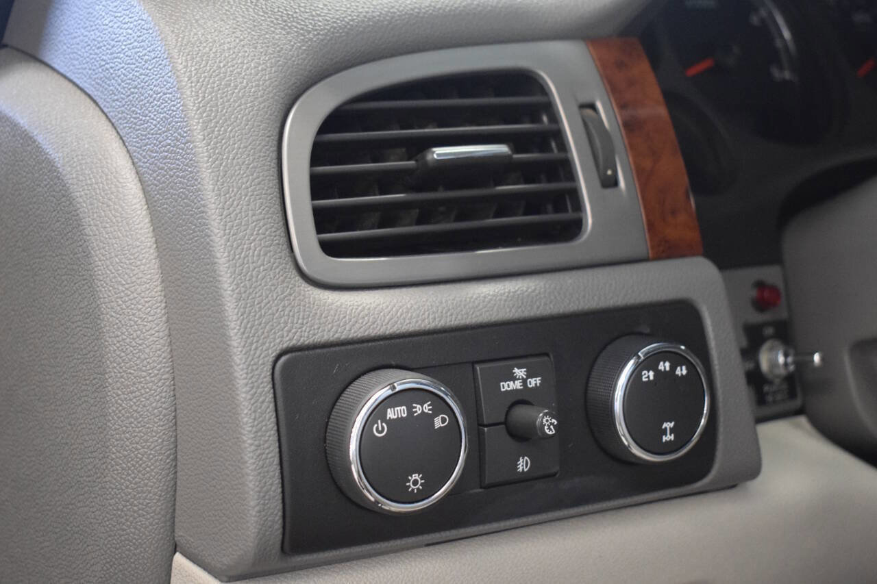 Used 2012 Chevrolet Silverado 3500 LTZ w/ LTZ Plus Package image 39