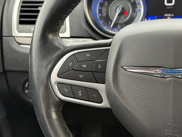 Used 2022 Chrysler 300 Touring L w/ Popular Equipment Group AWD/4WD image 9