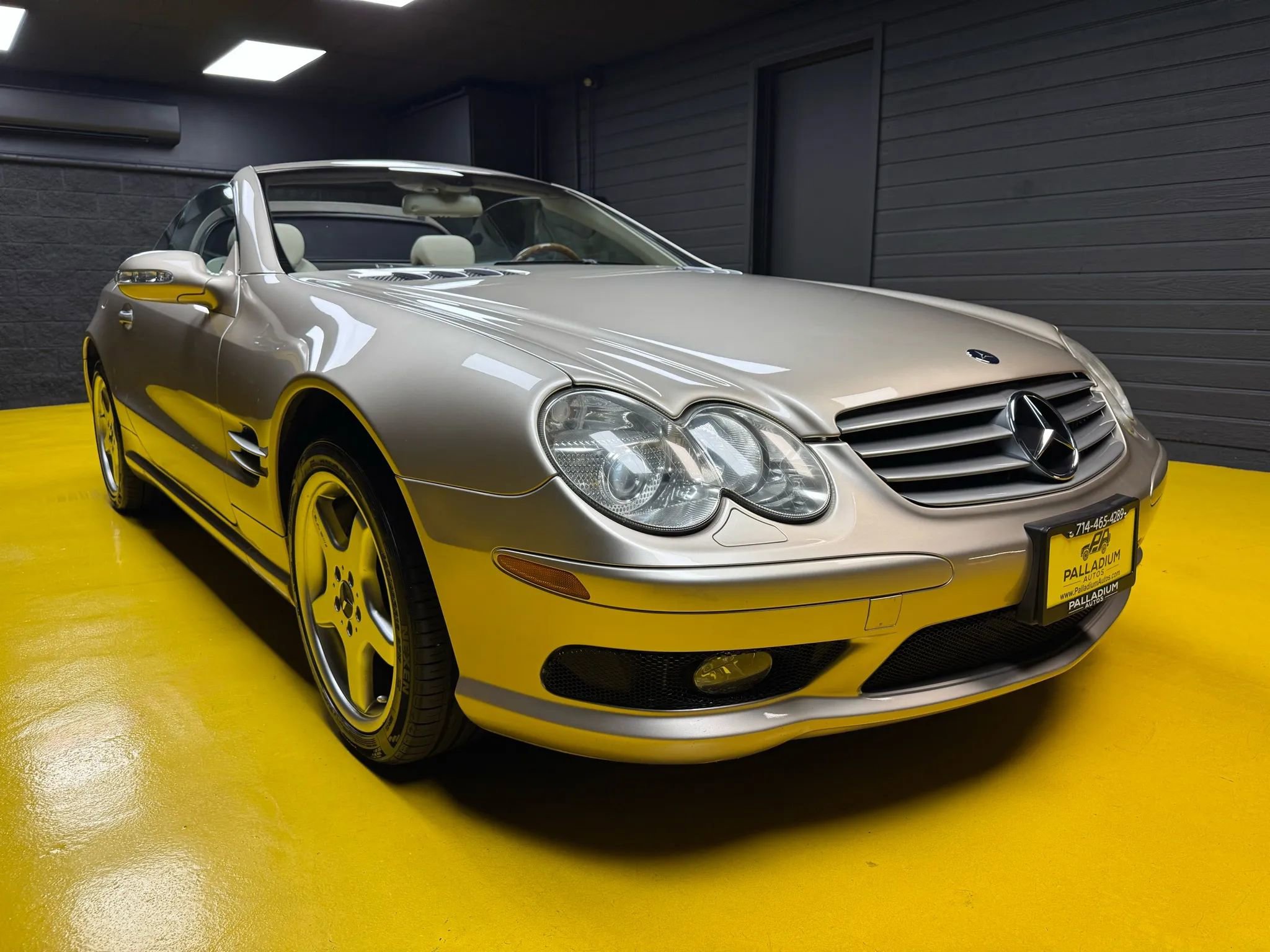 Used 2003 Mercedes-Benz SL 500 image 3