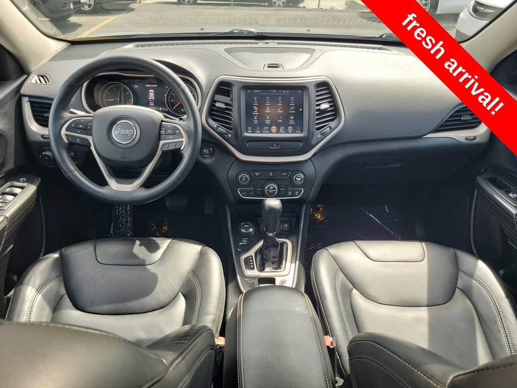 Used 2015 Jeep Cherokee Limited image 13