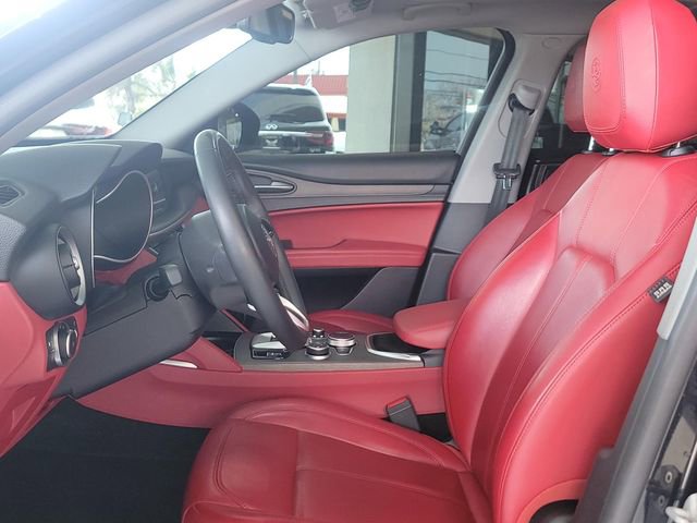 Used 2021 Alfa Romeo Stelvio Ti w/ Nero Edizione AWD/4WD image 9