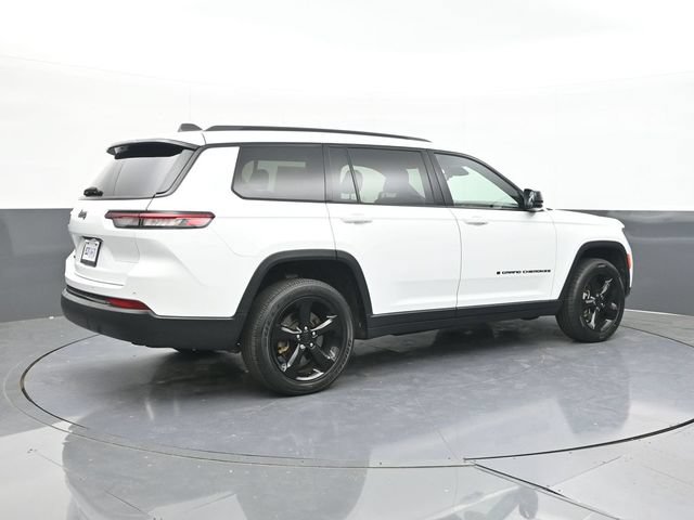 Used 2023 Jeep Grand Cherokee L Laredo AWD/4WD image 15