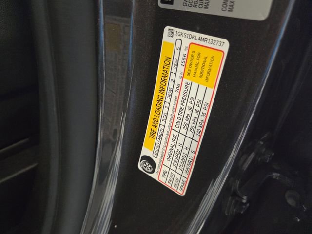 Used 2021 GMC Yukon Denali w/ Denali Premium Package RWD image 18