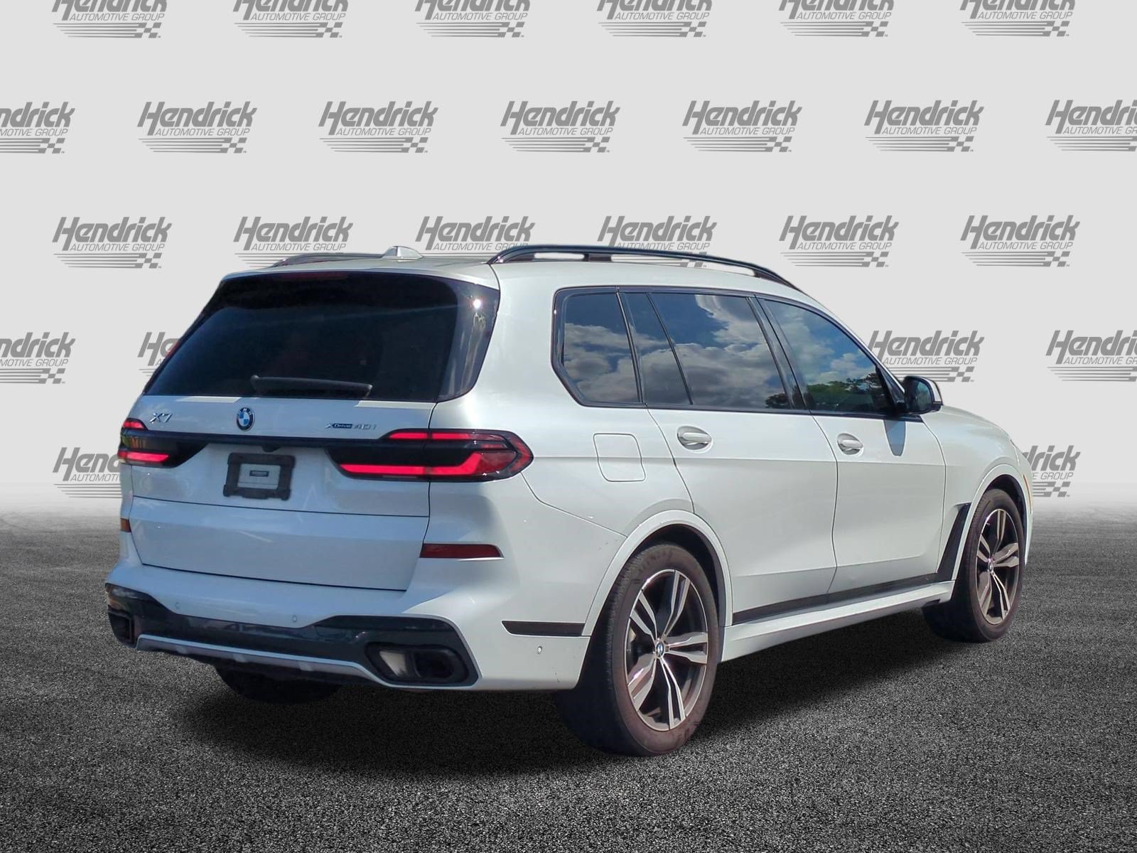 Used 2024 BMW X7 xDrive40i w/ Executive Package AWD/4WD image 10