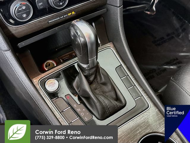 Used 2018 Volkswagen Passat 2.0T SE FWD image 19