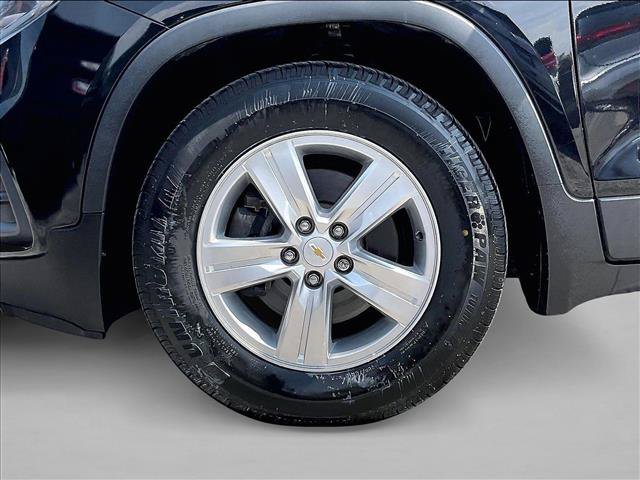 Used 2021 Chevrolet Trax LT FWD image 10
