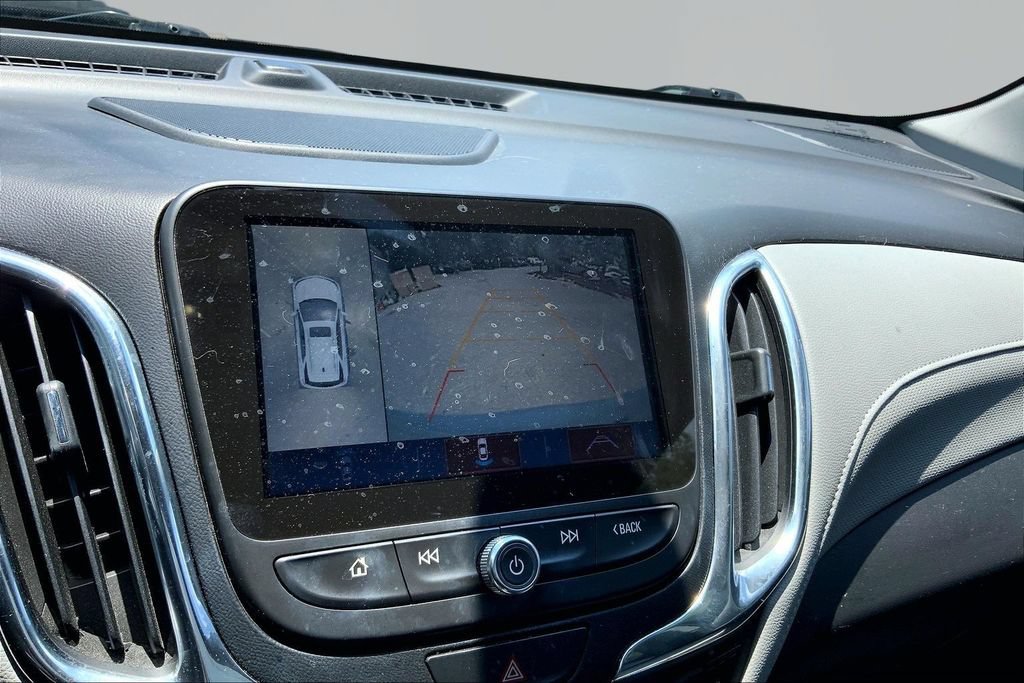 Used 2018 Chevrolet Equinox Premier FWD image 11