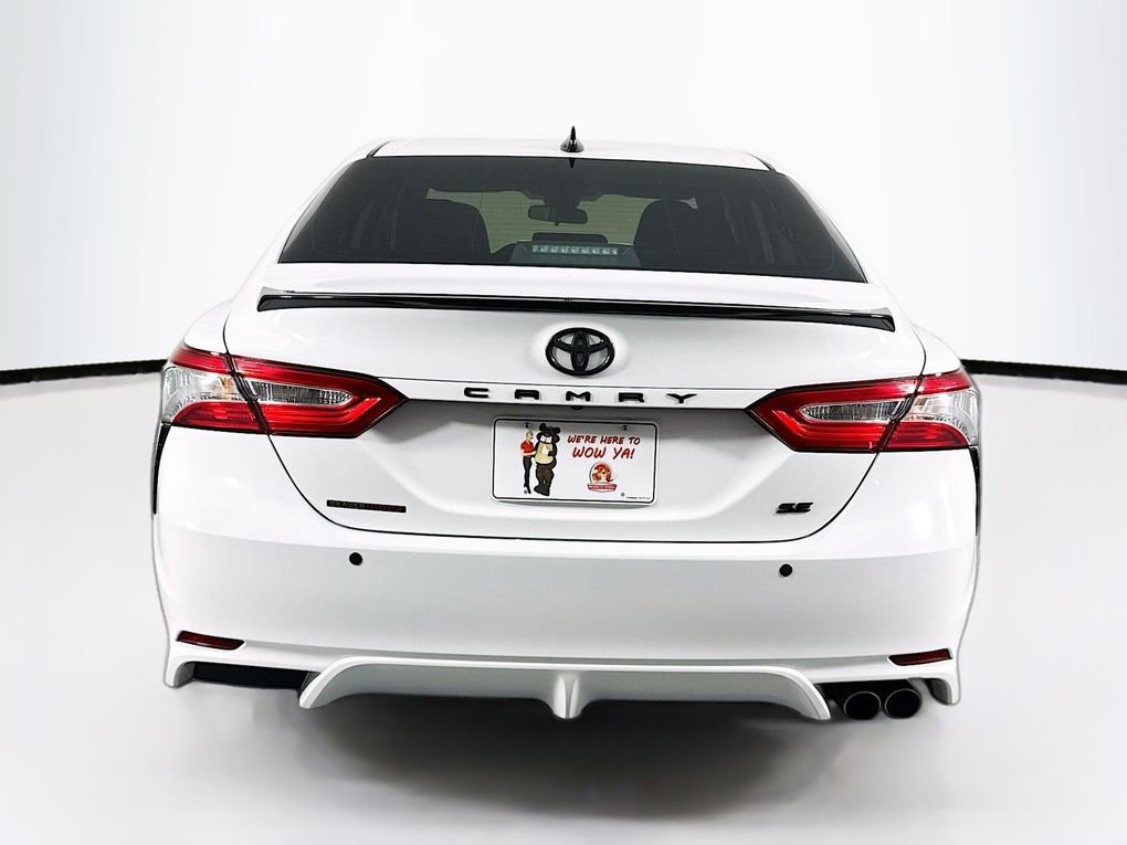 Used 2020 Toyota Camry SE FWD image 8
