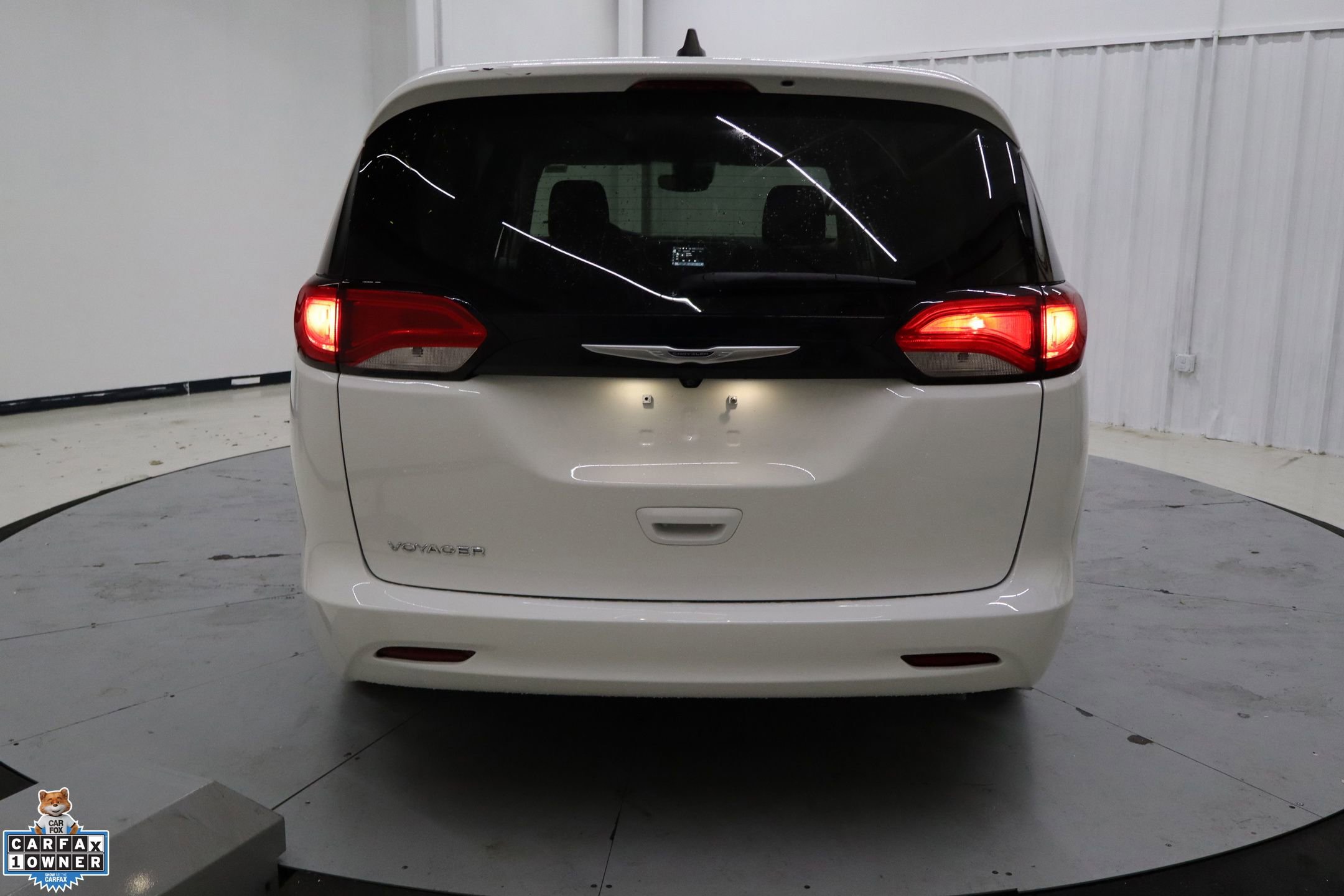 Used 2024 Chrysler Voyager LX image 6