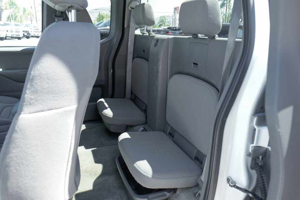 Used 2018 Nissan Frontier S RWD image 18