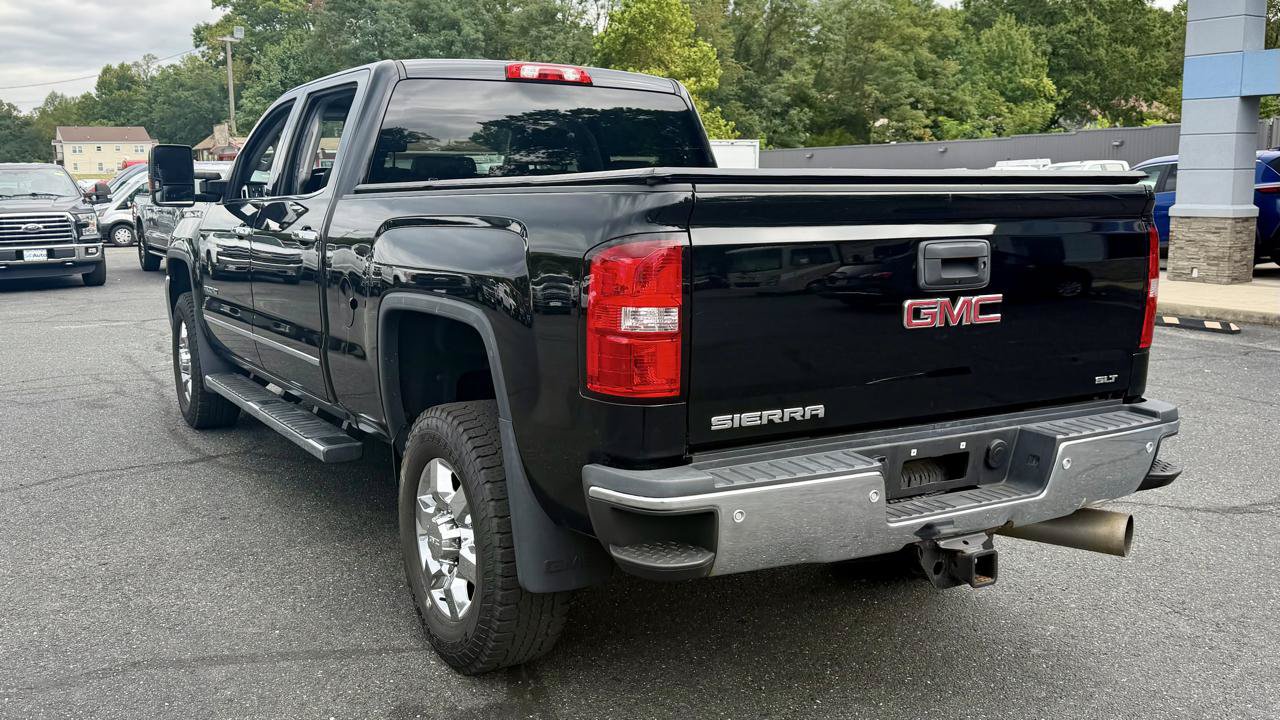 Used 2017 GMC Sierra 2500 SLT w/ Duramax Plus Package AWD/4WD image 8