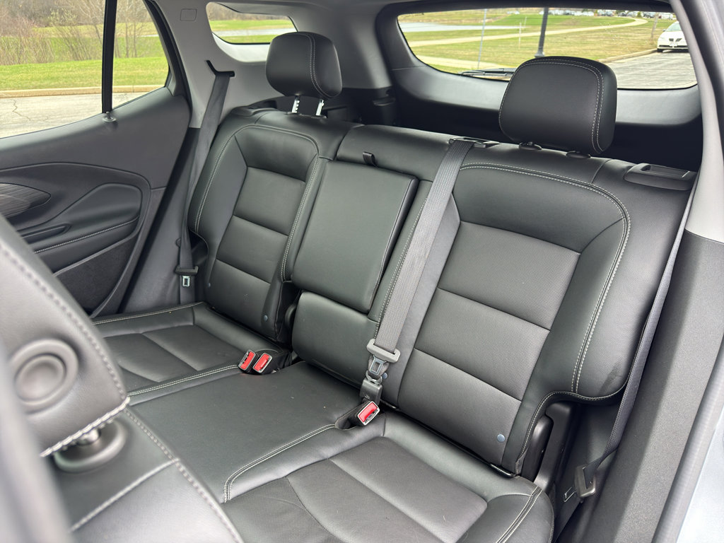 Used 2024 GMC Terrain SLT w/ Infotainment Package II AWD/4WD image 38