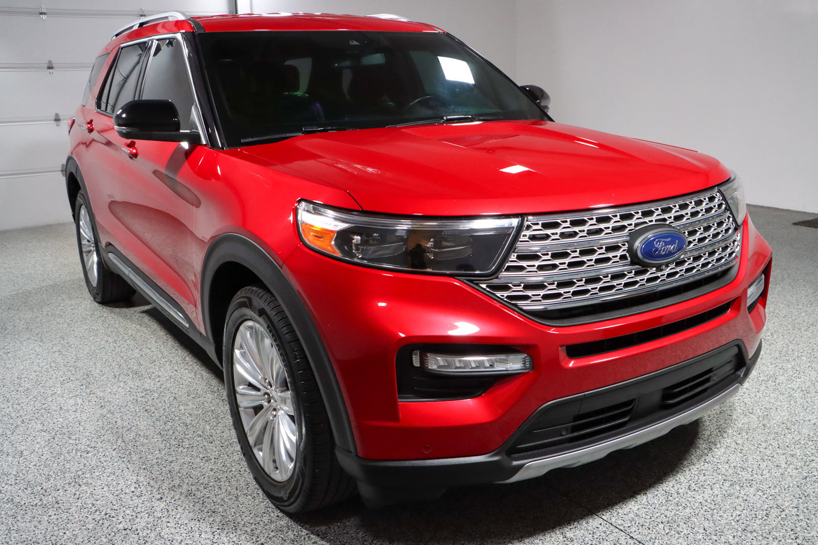 Used 2020 Ford Explorer Limited w/ Class III Trailer Tow Package image 5