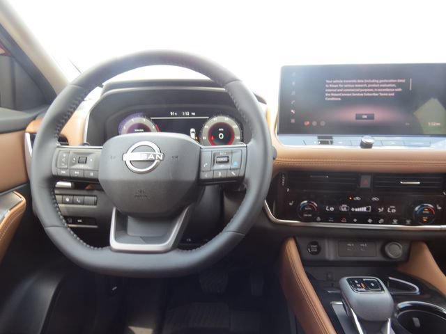 Used 2026 Nissan Rogue Platinum w/ Tech Package AWD/4WD image 17