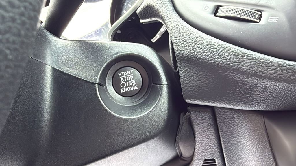 Used 2021 Jeep Compass Sport FWD image 29