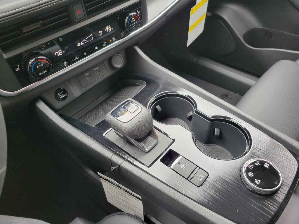 New 2026 Nissan Rogue Dark Armor AWD/4WD image 8