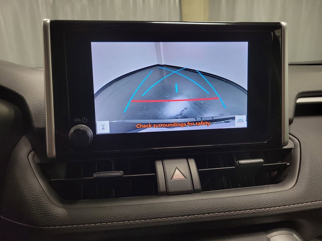 Used 2023 Toyota RAV4 XLE FWD image 17