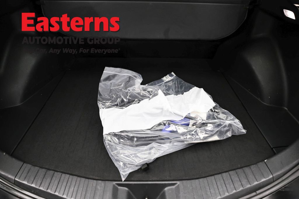 Used 2023 Toyota bZ4X XLE w/ Weather Package FWD image 9