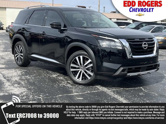 Used 2025 Nissan Pathfinder Platinum image 1