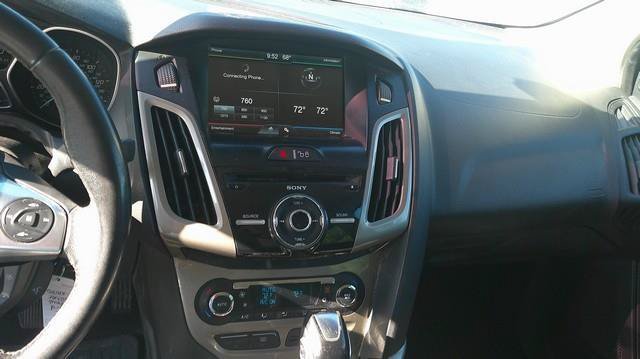 Used 2012 Ford Focus SEL FWD image 7