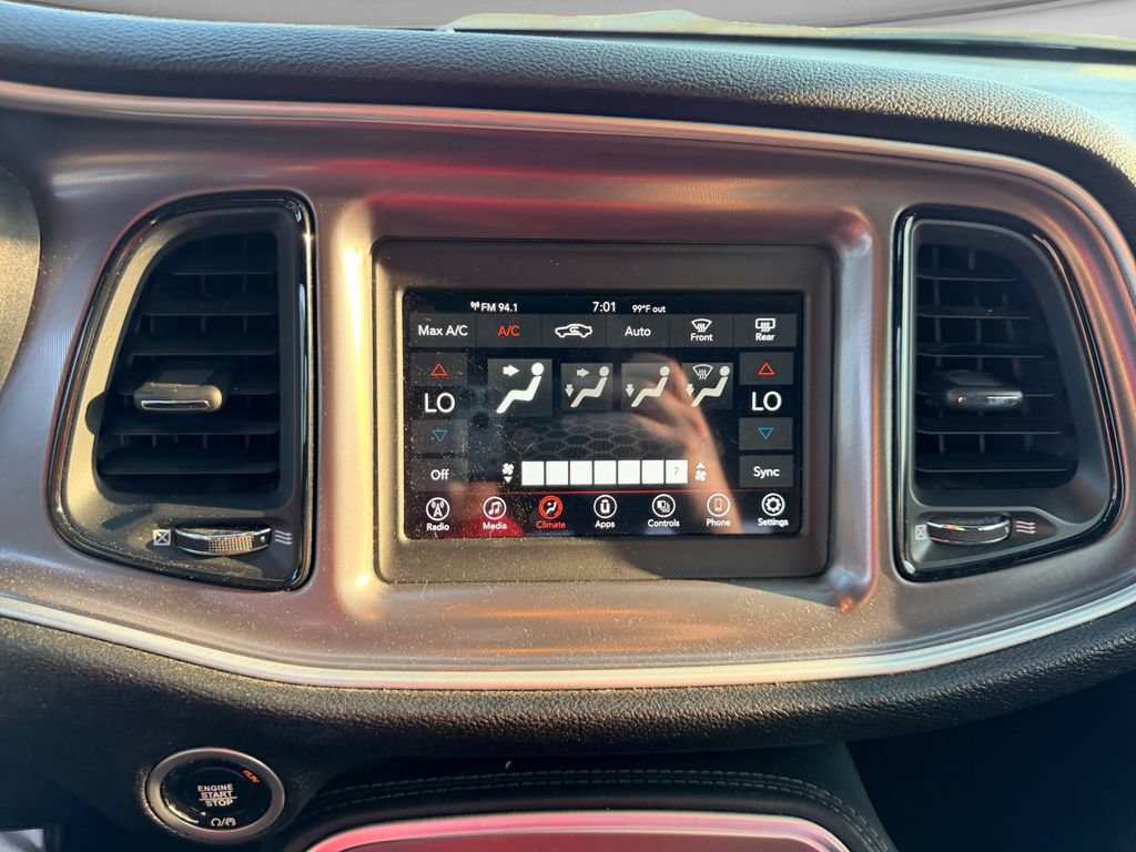 Used 2022 Dodge Challenger R/T RWD image 15
