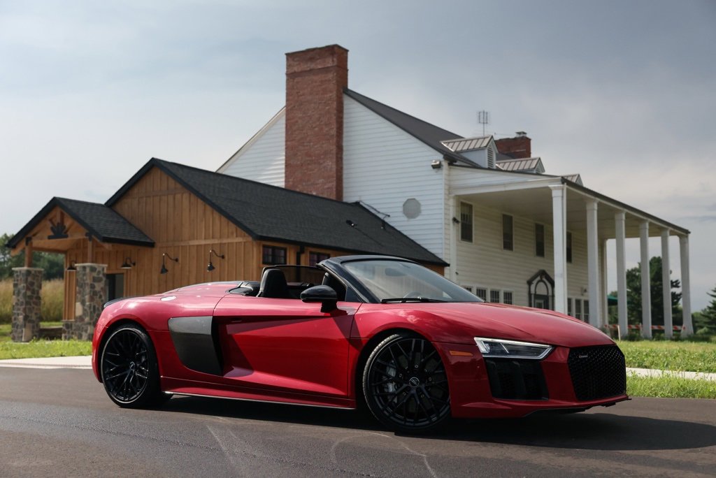 Used 2018 Audi R8 V10 plus w/ Full Leather Package image 9