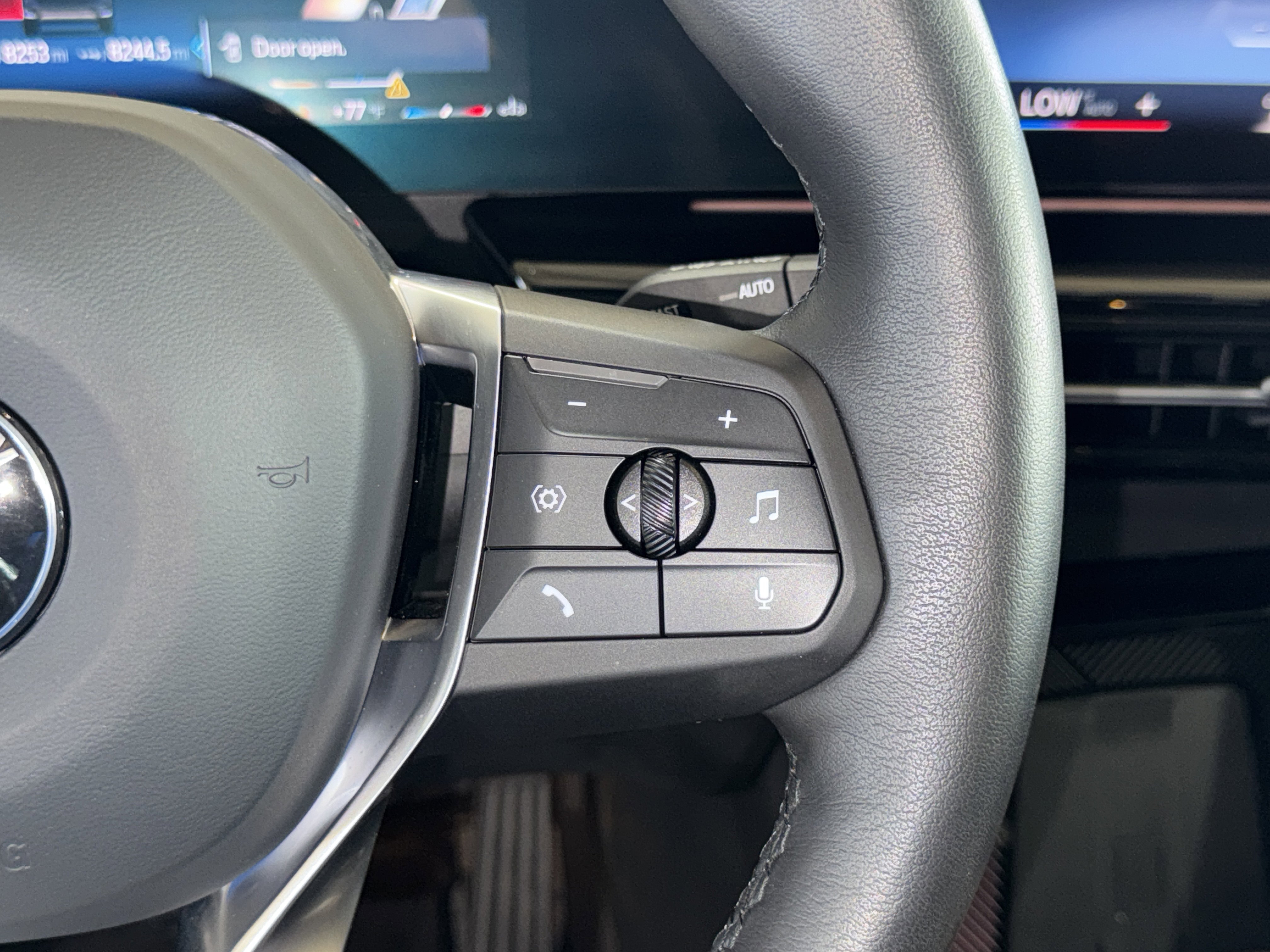 Certified 2023 BMW X1 xDrive28i w/ Convenience Package image 22