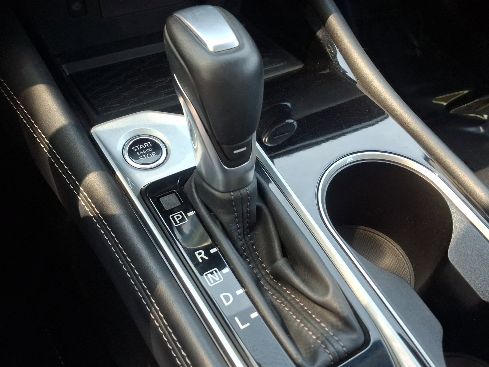 Used 2024 Nissan Altima 2.5 SL image 15