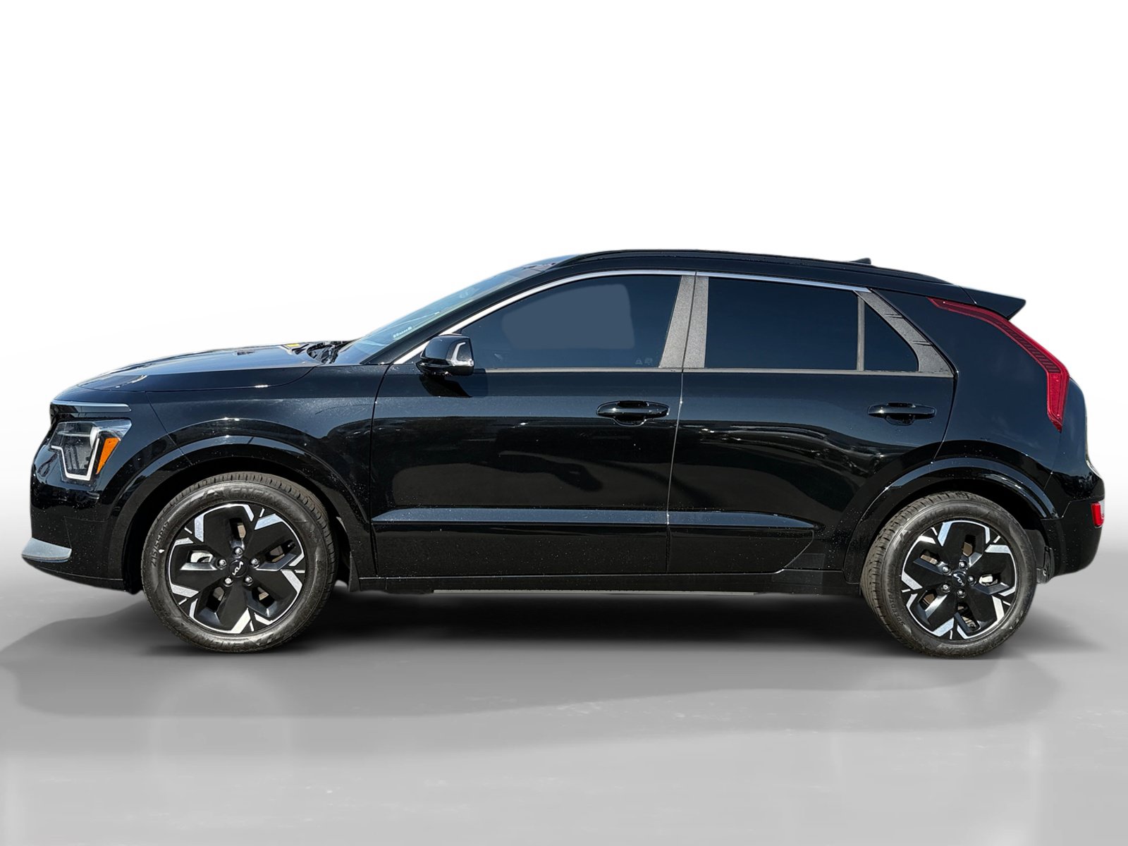 Used 2023 Kia Niro Wind FWD image 2