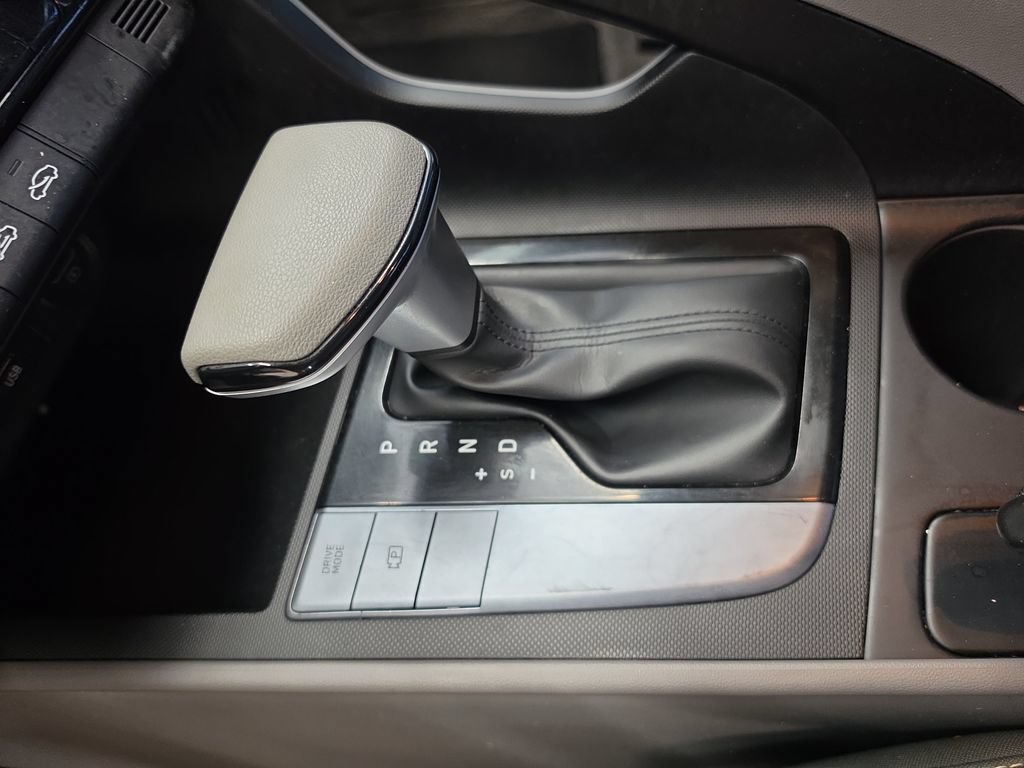 Used 2022 Hyundai Elantra SEL FWD image 29