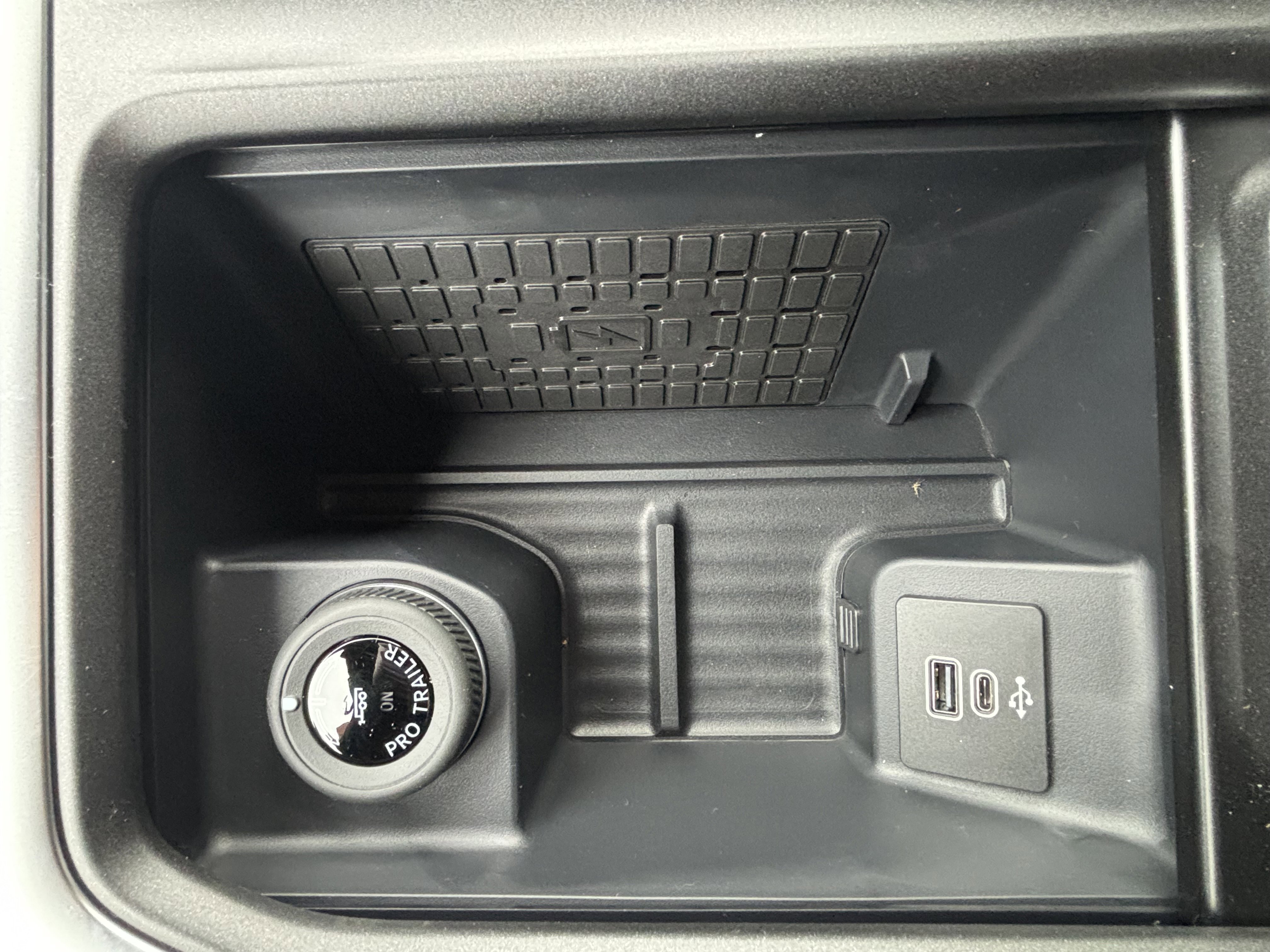 New 2025 Ford Expedition Tremor image 30