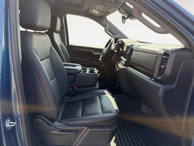 Used 2024 Chevrolet Silverado 1500 LT w/ Leather Package image 15