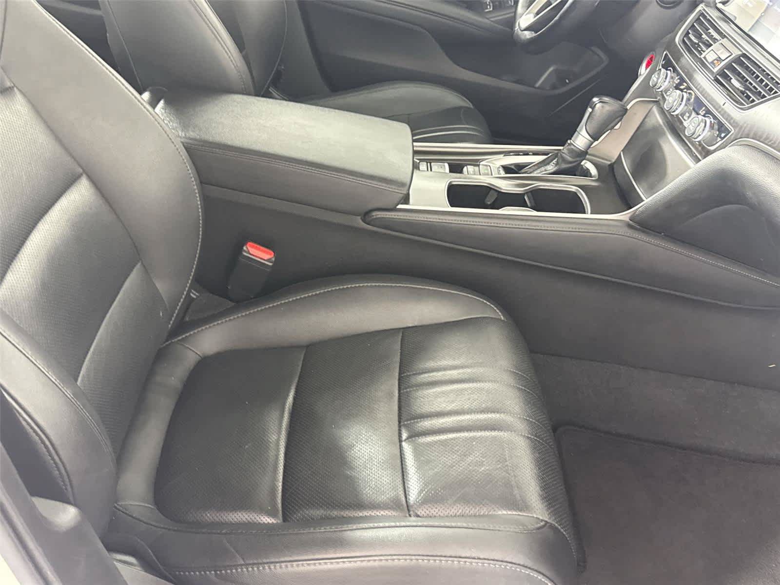 Used 2021 Honda Accord EX-L image 16