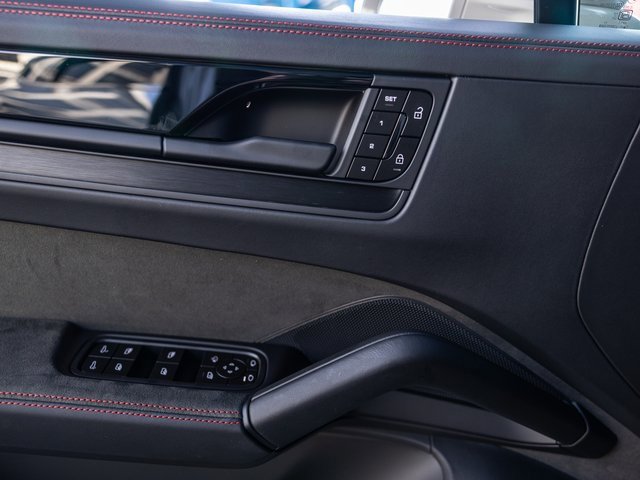 New 2026 Porsche Cayenne GTS image 41