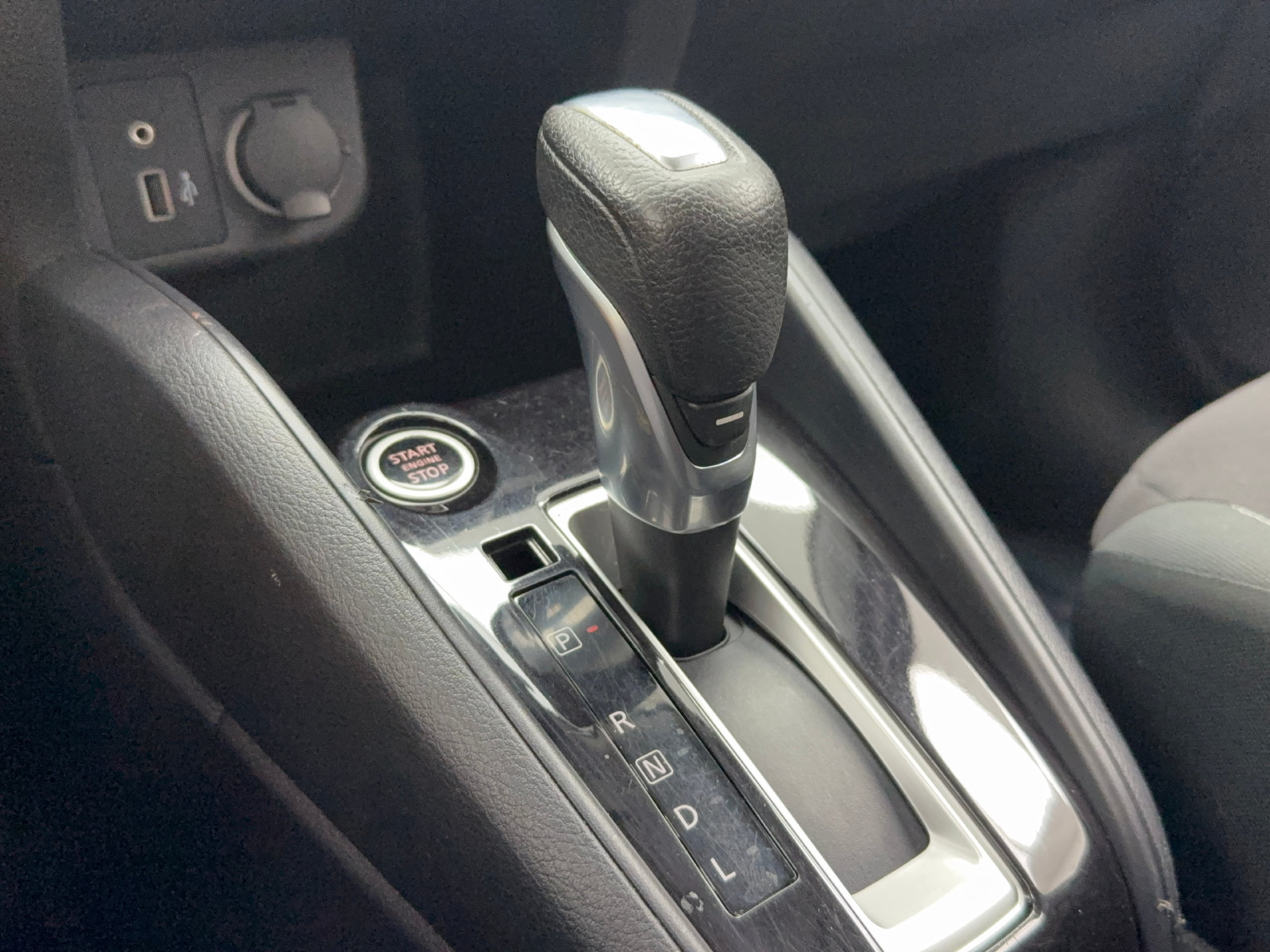 Used 2020 Nissan Kicks S FWD image 27