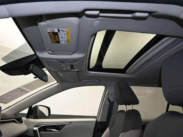 Certified 2024 Toyota RAV4 XLE w/ Convenience Package image 30