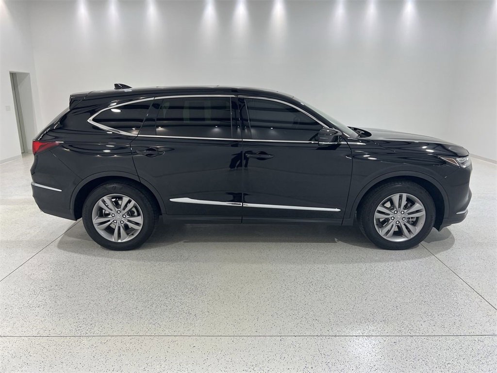 Used 2023 Acura MDX SH-AWD image 9