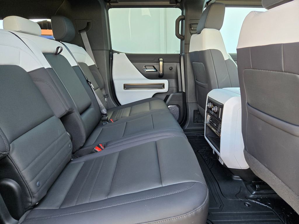 Used 2025 GMC Hummer EV 3X w/ LPO, Dark Essentials Package image 30