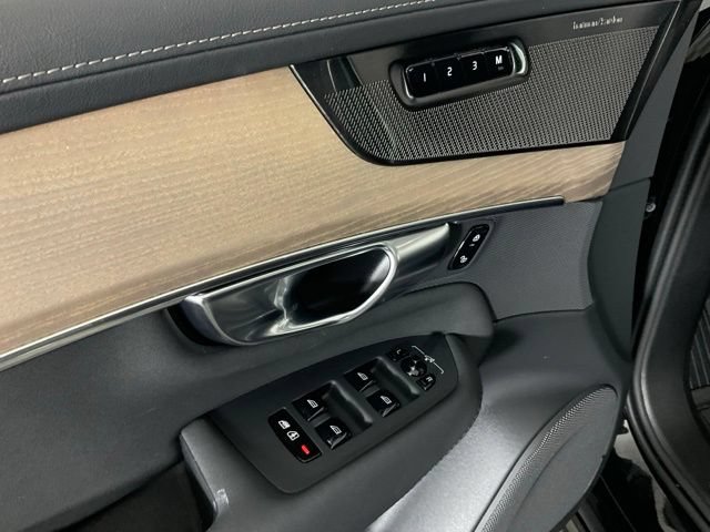 Certified 2025 Volvo XC90 B6 Plus w/ Protection Package Premier AWD/4WD image 26