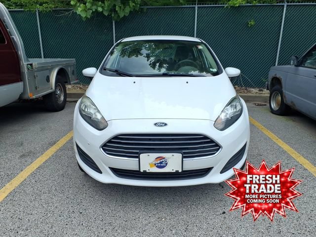 Used 2017 Ford Fiesta SE FWD image 3