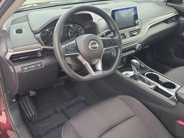 Used 2024 Nissan Altima 2.5 SV FWD image 21