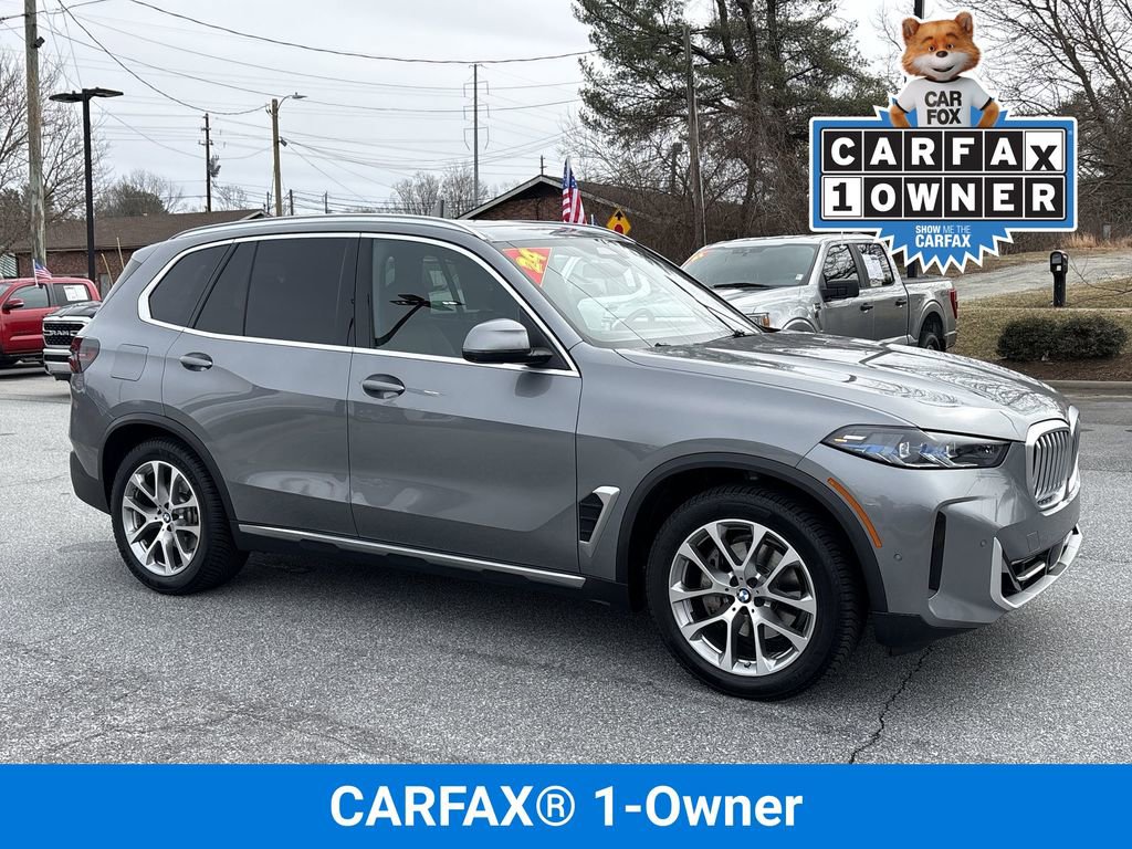 Used 2024 BMW X5 xDrive40i w/ Premium Package image 2