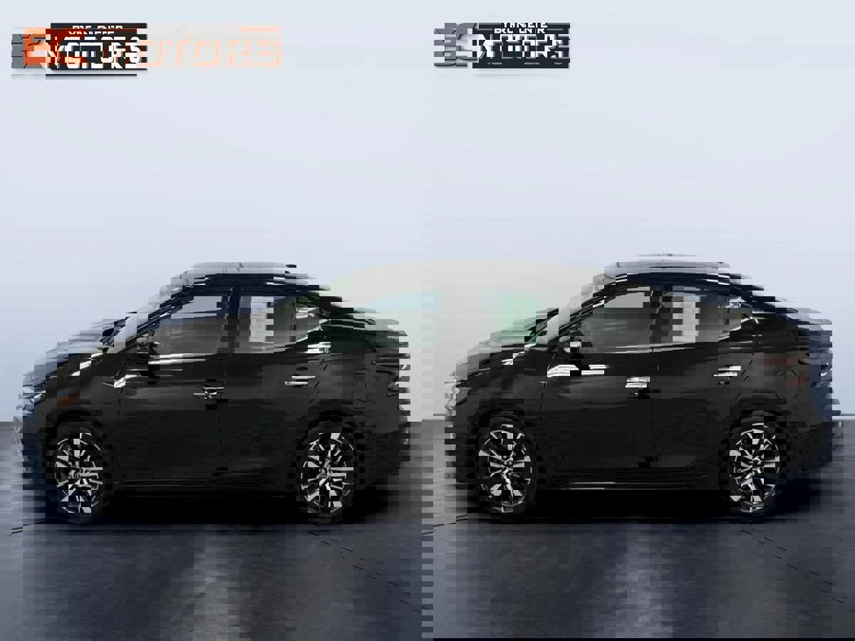 Used 2023 Nissan Maxima SL image 3