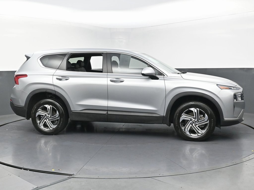 Used 2023 Hyundai Santa Fe SE image 6