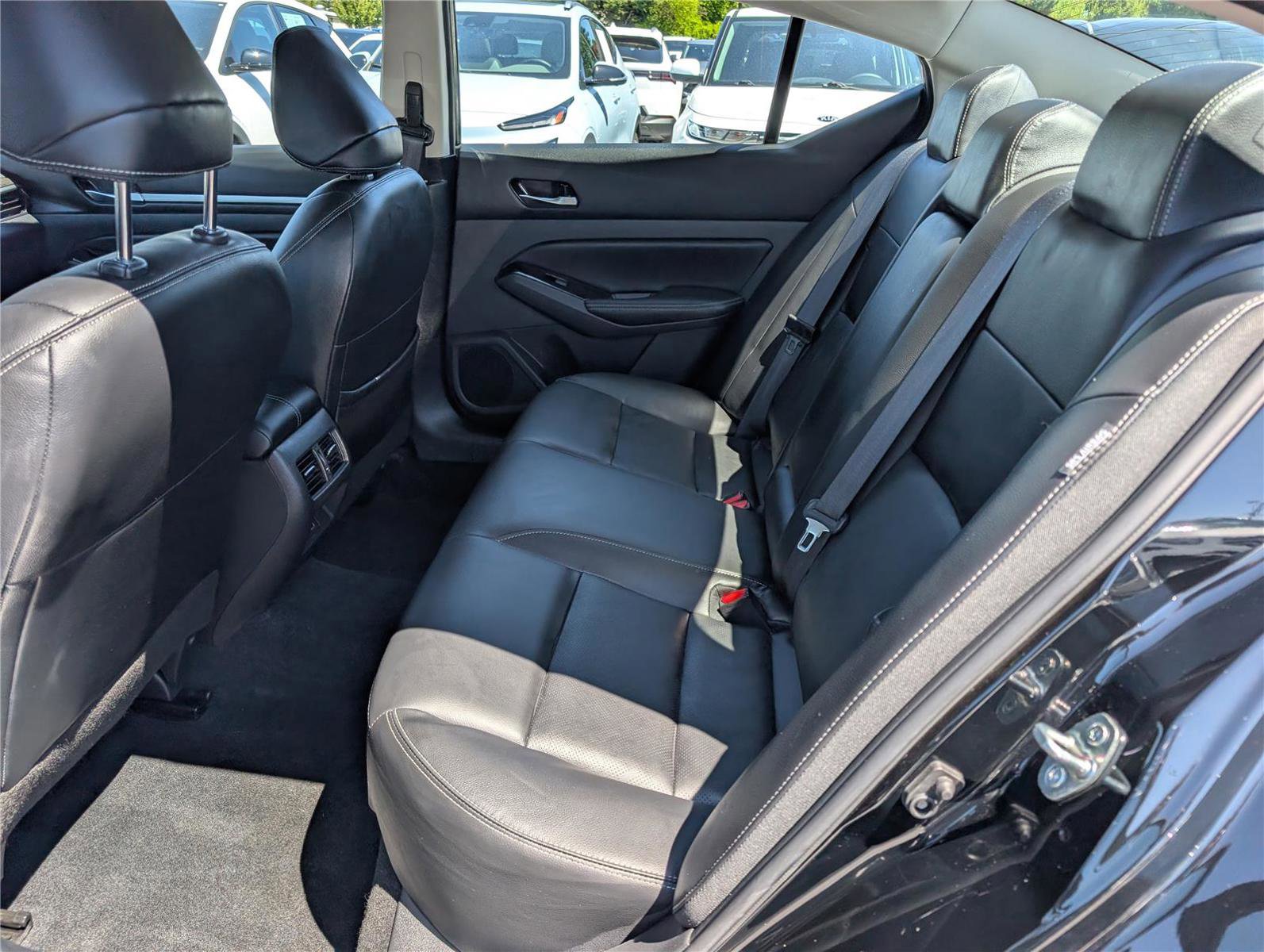 Used 2024 Nissan Altima 2.5 SL FWD image 15