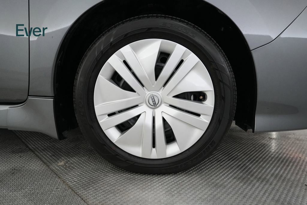 Used 2025 Nissan Leaf S FWD image 20