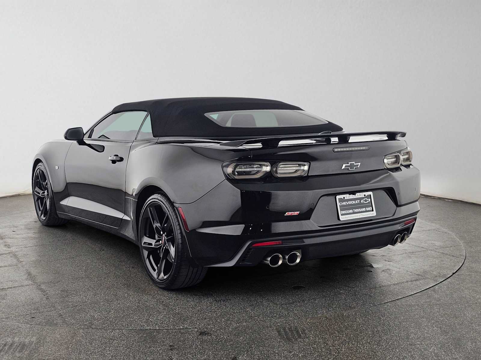 Used 2022 Chevrolet Camaro SS RWD image 5