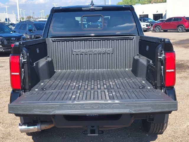 Used 2024 Toyota Tacoma Limited w/ Limited Package (LT) AWD/4WD image 26