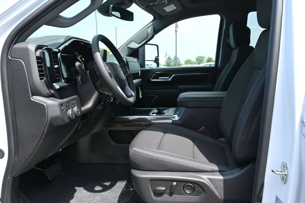 New 2026 Chevrolet Silverado 2500 LT w/ Trail Boss Package AWD/4WD image 16
