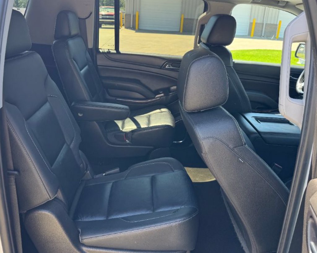 Used 2018 Chevrolet Suburban LT AWD/4WD image 7